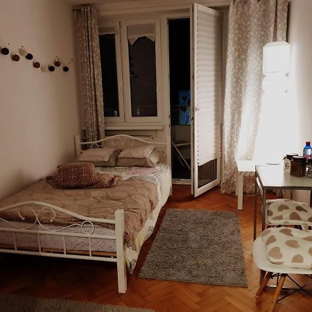 Apartament Plac Trzech Krzyzy ワルシャワ エクステリア 写真